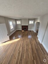 Building Photo - 520 Siebert St