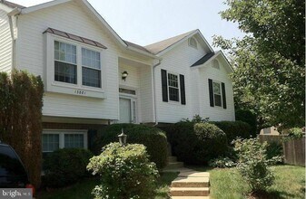 Building Photo - 13881 Racine Ct
