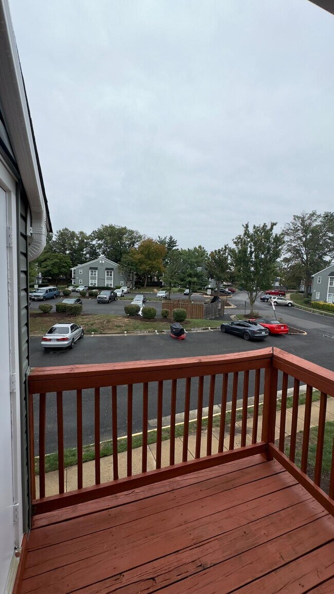 Building Photo - 8623 Beekman Pl