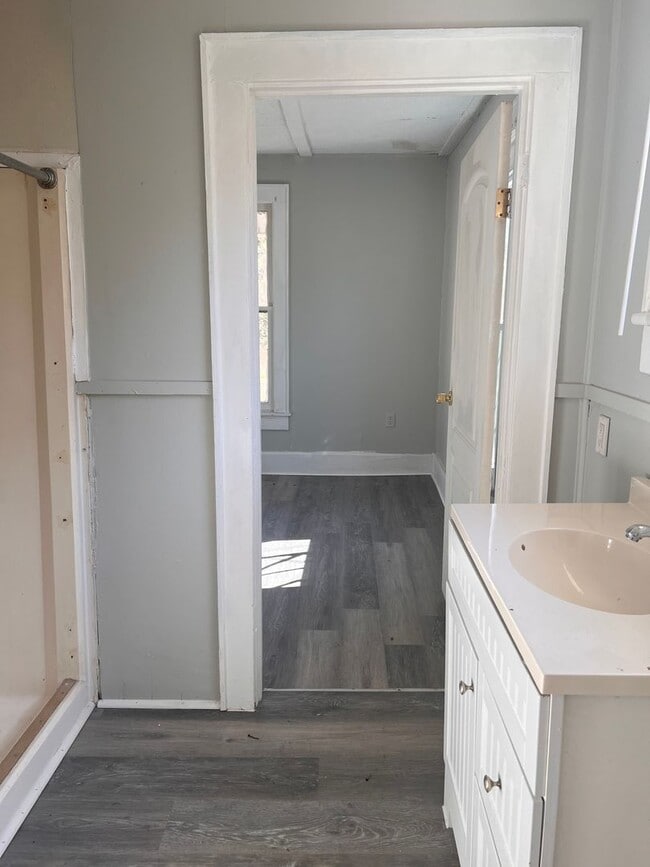 Building Photo - Home for Rent in Rossville