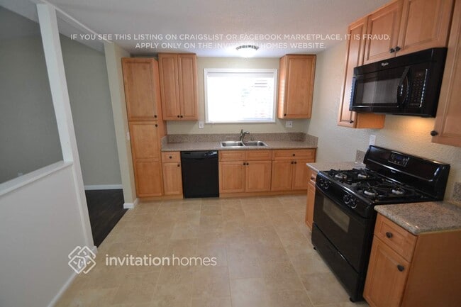 Foto del edificio - 18138 Villa Park St