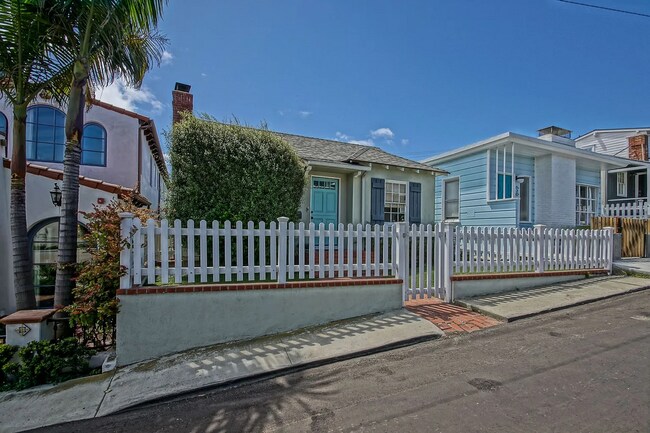 Foto del edificio - Beautifully Remodeled, Bright & Airy 3BR2B...