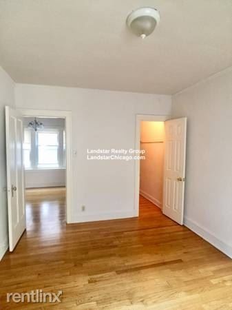 Primary Photo - 6419 N Richmond St