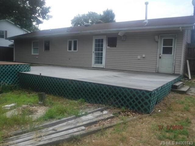 Building Photo - 324 Lawrence Dr