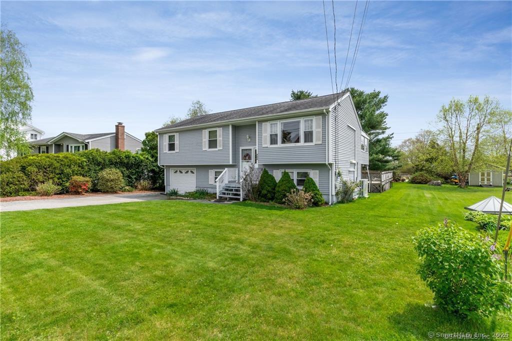 Foto principal - 223 Seneca Dr