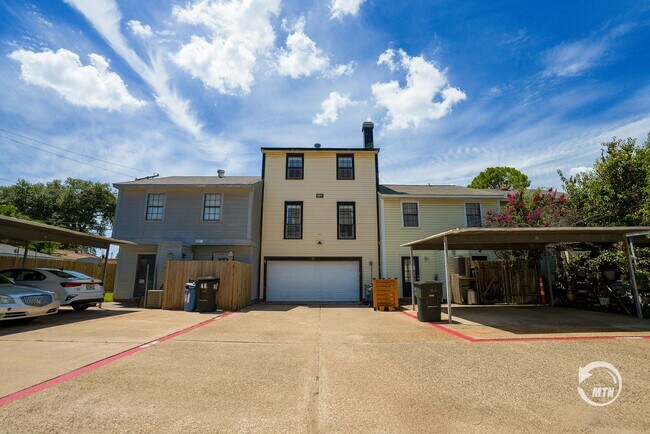 Building Photo - 1401 Oden St