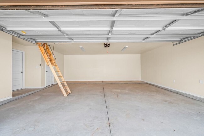 Building Photo - 11207 N County Rd 2800
