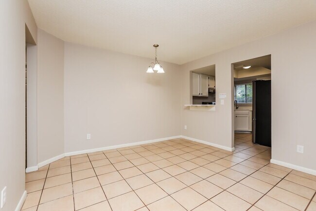 Foto del edificio - 542 Lake Doe Blvd