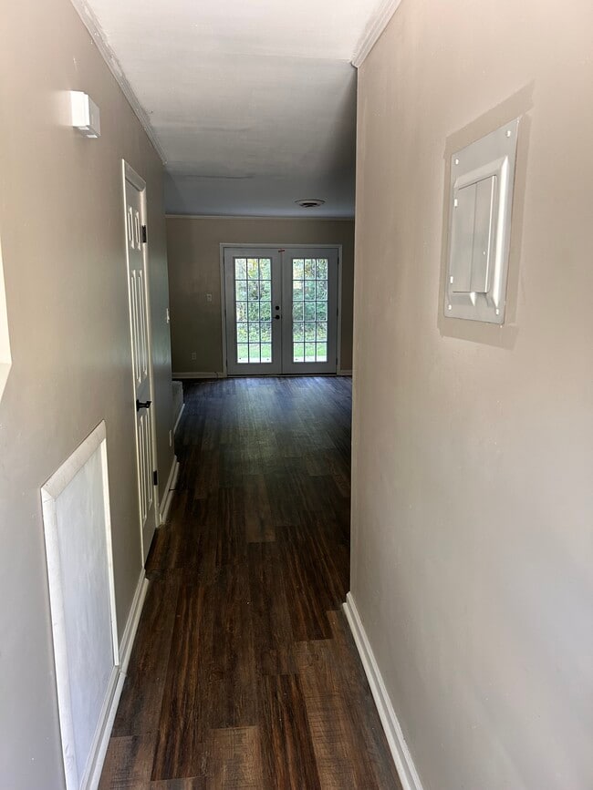 Hallway - 1111 W Green St