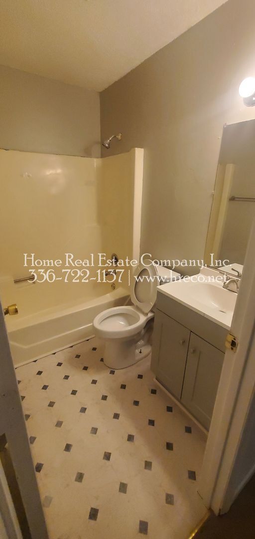 Photo - 1400 W Academy St Apartment