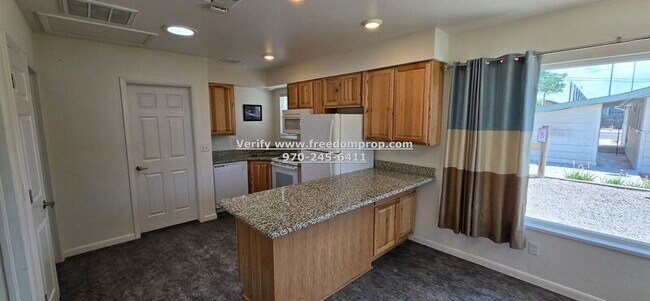Foto del edificio - 1010 Orchard Ave