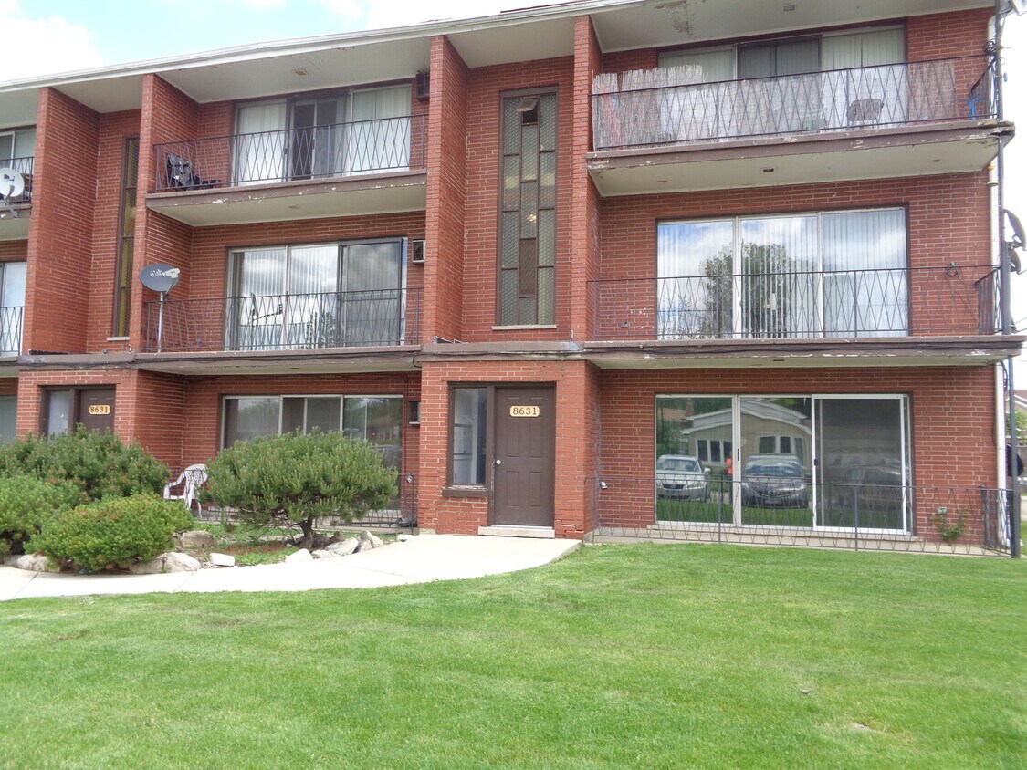 8631 S 82nd Ave Unit 1S, Hickory Hills, IL 60457 Condo for Rent in
