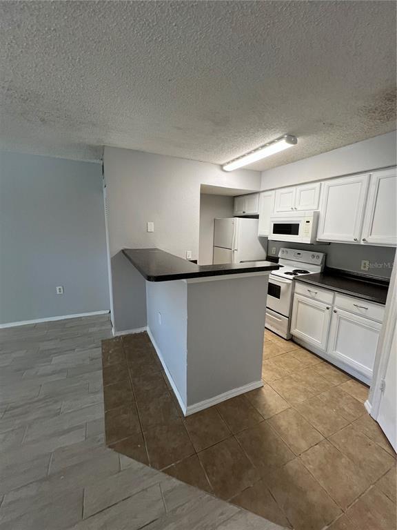 Building Photo - 4108 Enchanted Oaks Cir