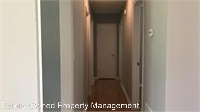 Building Photo - 3 br, 1.5 bath House - 4513 Sapling Court