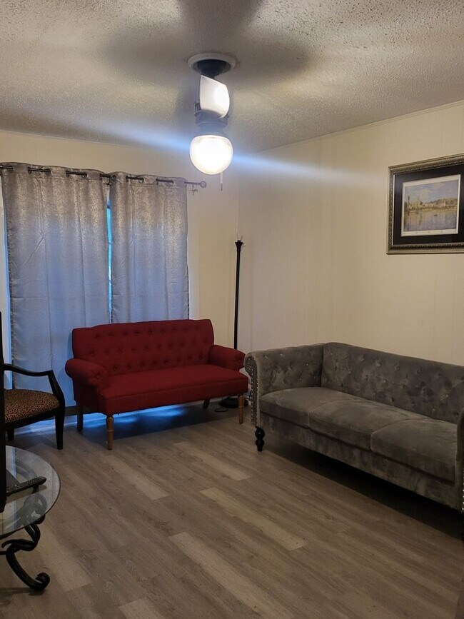 Foto del edificio - 3 Bedroom Single Family Home in San Antonio