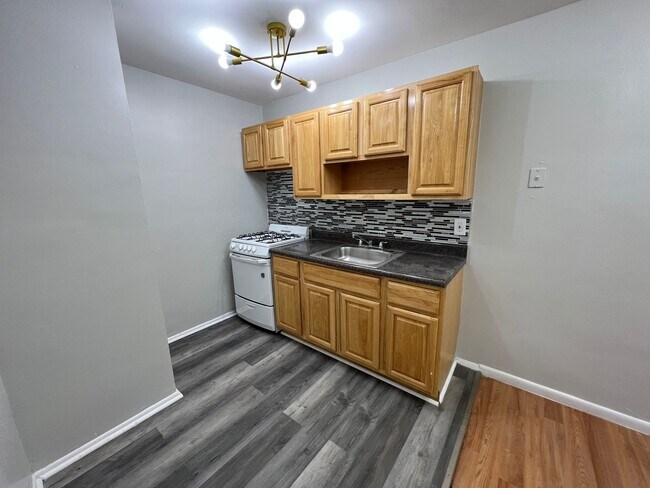 386 Stuyvesant Ave 22 - 412 Stuyvesant Ave