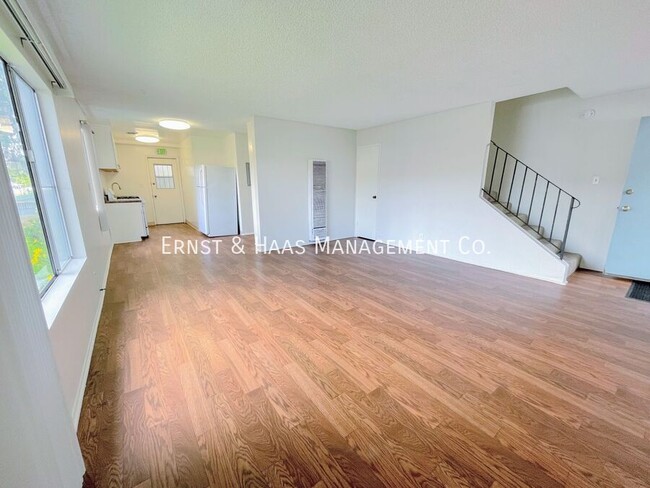 Foto del edificio - 1567 Stanton Pl