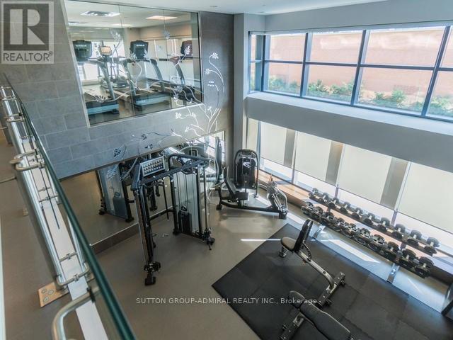 Photo du bâtiment - 7608 Yonge St