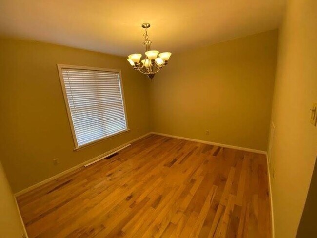 Foto del edificio - Luxurious 3 Bed, 2.5 Bath Transitional wit...