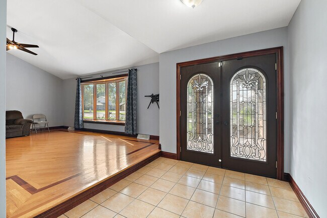 Foto del edificio - 13050 Meadowview Ln