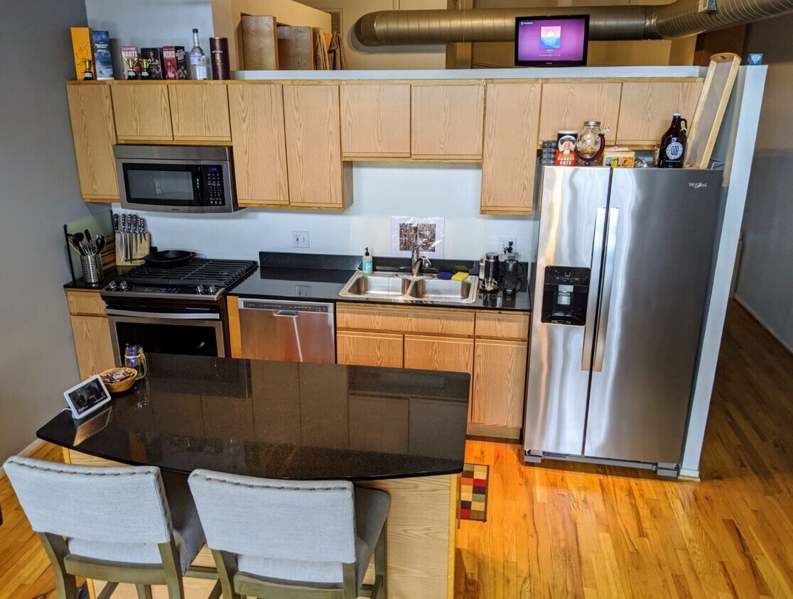 Foto principal - 1250 W Van Buren St