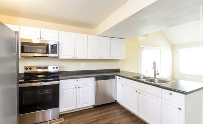 Foto del edificio - 4371 Kirk Ct