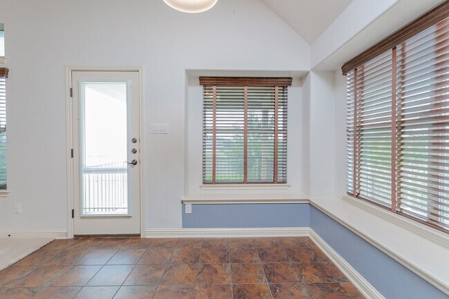 Building Photo - Your Ideal Home Awaits – 4BR, 3BA & More!