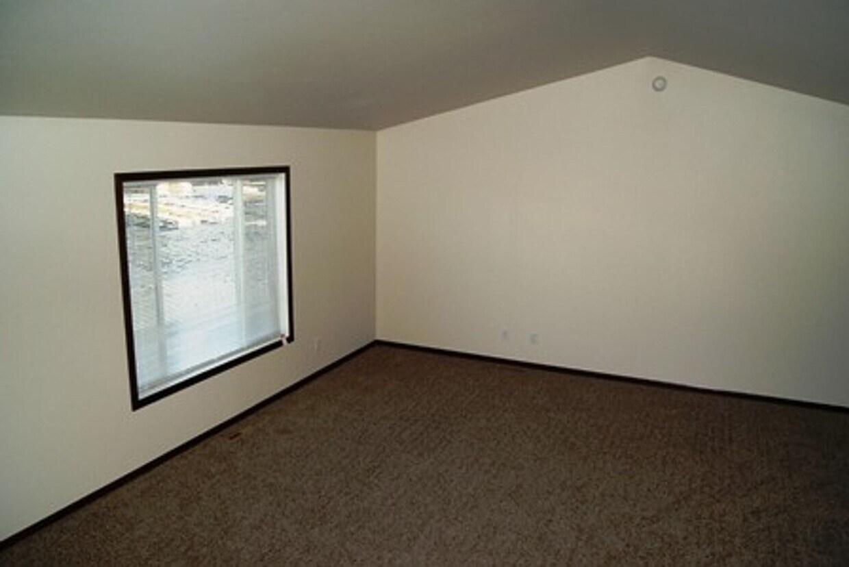 Foto del edificio - 3 Bed 2 Bath Twin Home