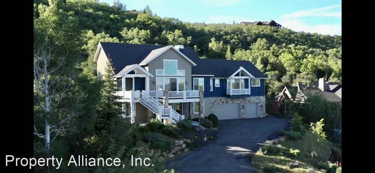 5 br, 4 bath House 8931 Northcove Drive House Rental in Park City