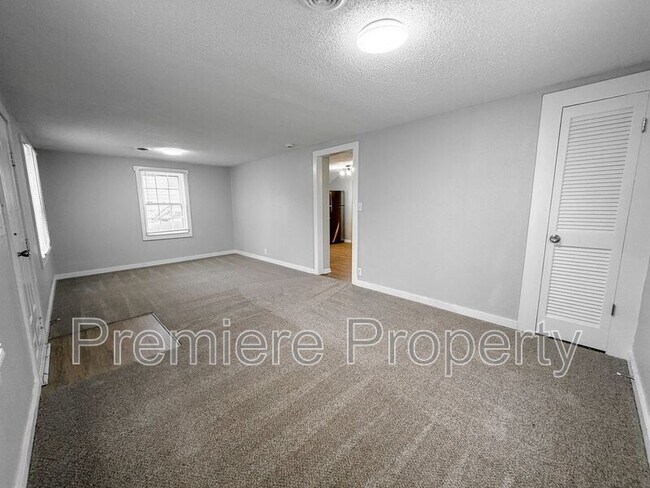 Foto del edificio - 1027 E Stone St