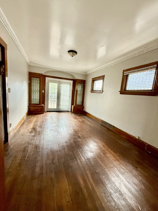 Building Photo - 12312 Buckingham Ave