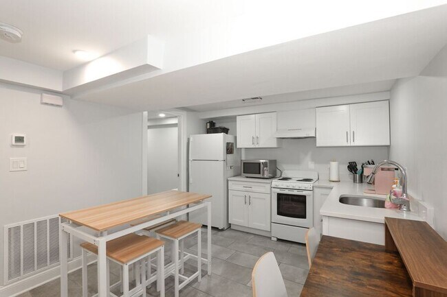 Foto del edificio - 2630 4th St NE