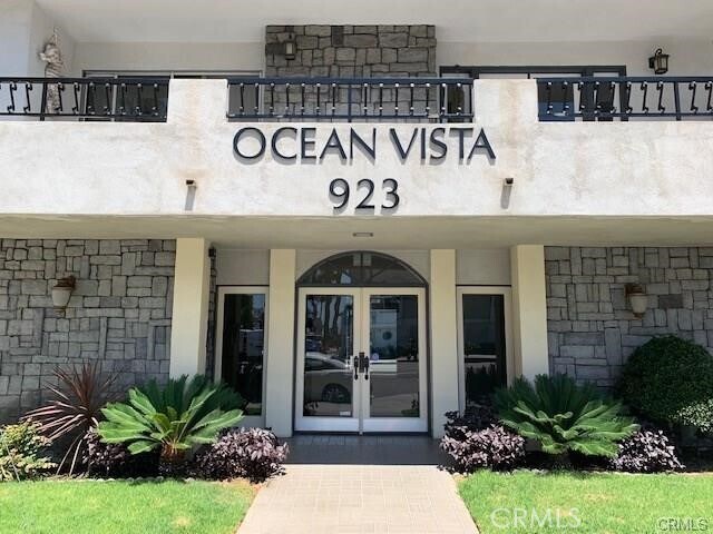 Foto principal - 923 E Ocean Blvd