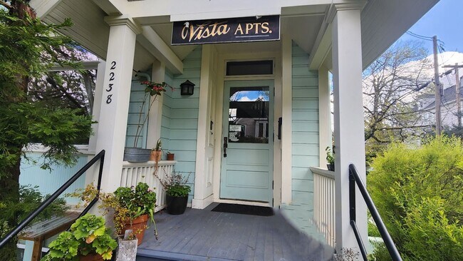 Foto del edificio - 2234-2238-2238 SW Vista Ave