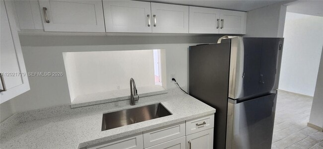 Foto del edificio - 11800 SW 18th St