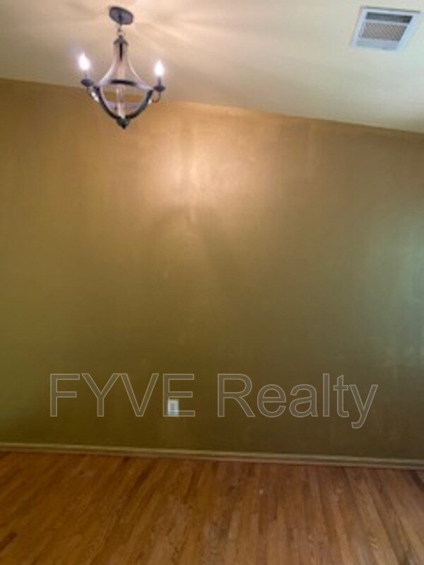 Foto del edificio - 836 Faraway Ct