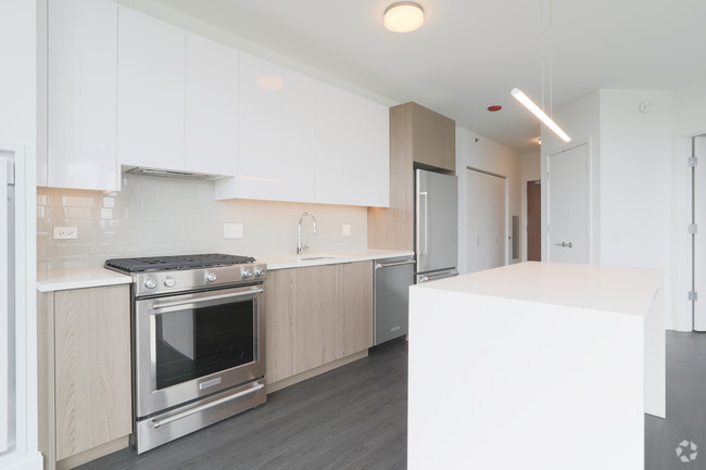 2 BR, 2BA - Kitchen - Elevate