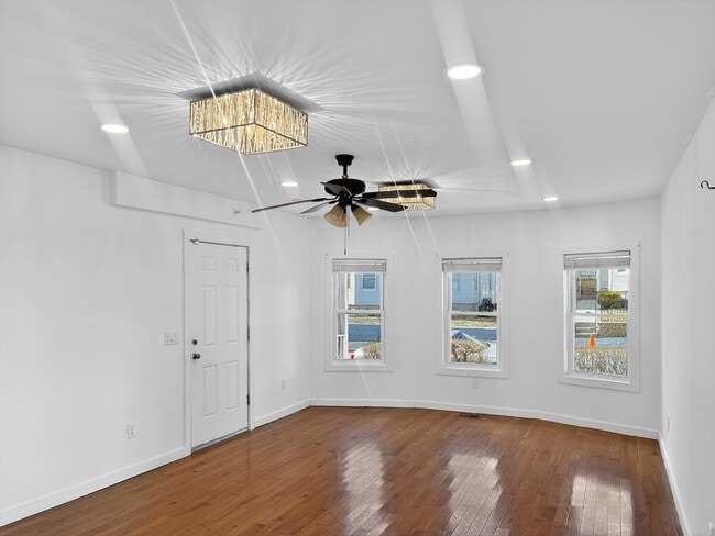 Building Photo - 247 Pilgrim Ave