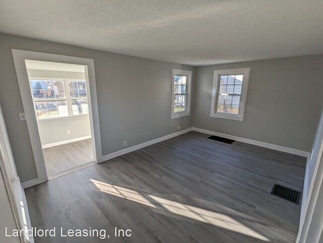 Building Photo - 2 br, 1 bath House - 1413 "F" Street