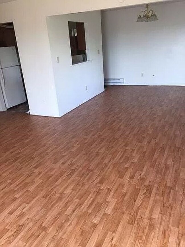 Foto del edificio - 441/443 Overhill Street