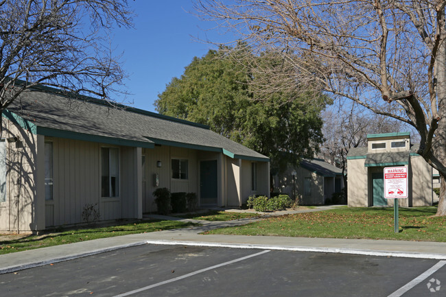 Foto del edificio - Coalinga Crossing Apartments