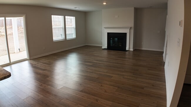 Building Photo - 359 Anna Gray Cir