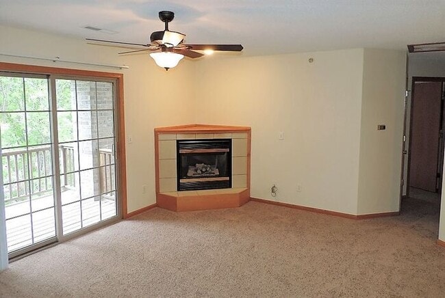 Building Photo - $1,300 | 2 Bedroom, 1 Bathroom Condo | No Pets* | Available for August 1st, 2026 Move In!