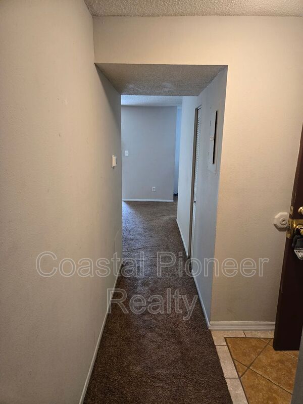 Building Photo - 7511 Pitch Pine Cir