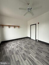 Building Photo - 3258 N Park Ave