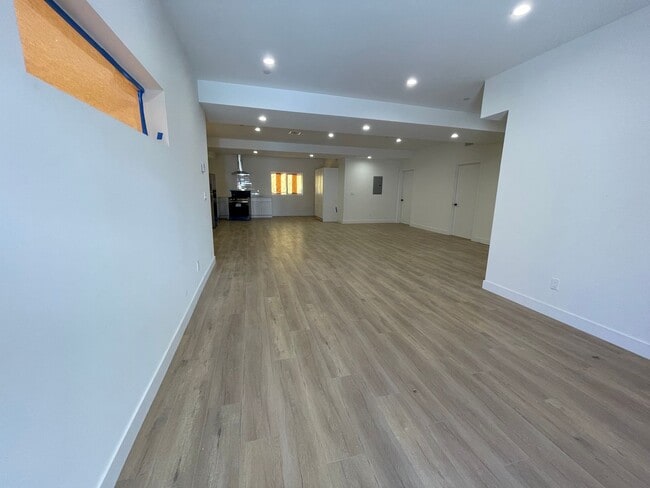 Photo - JUST COMPLETED MODERN TOWNHOMES! Never Lived In!