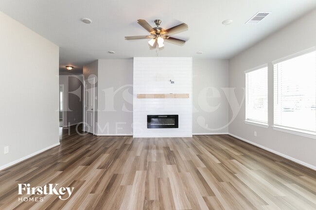 Foto del edificio - 811 Steam Rdg Ln