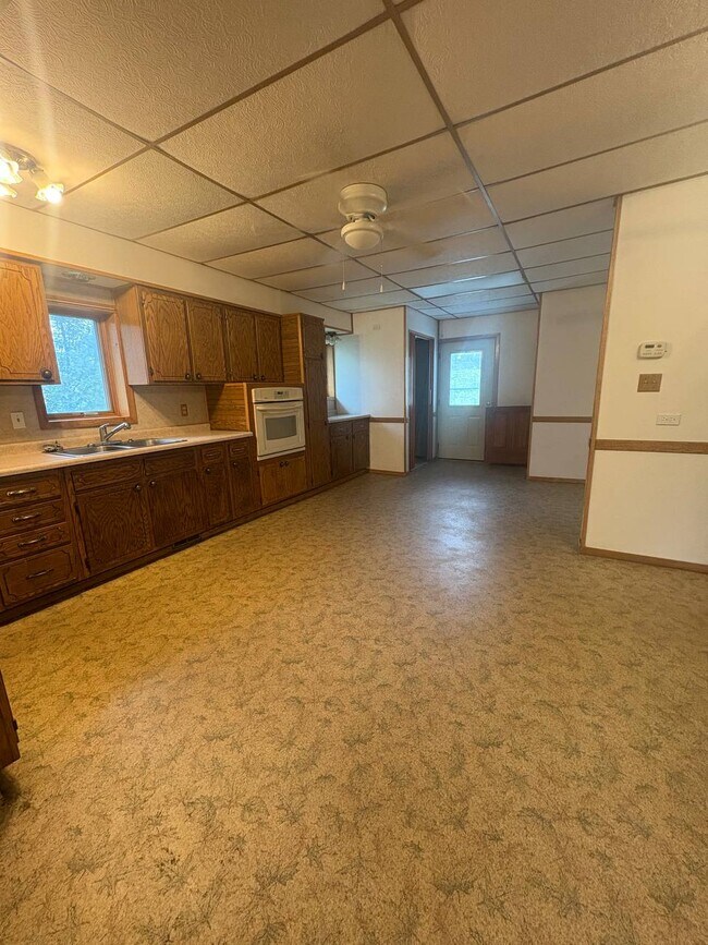 Building Photo - 510 N Frederick Ave