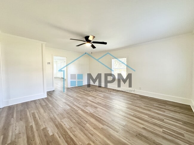 Foto del edificio - 1403 N 8th St