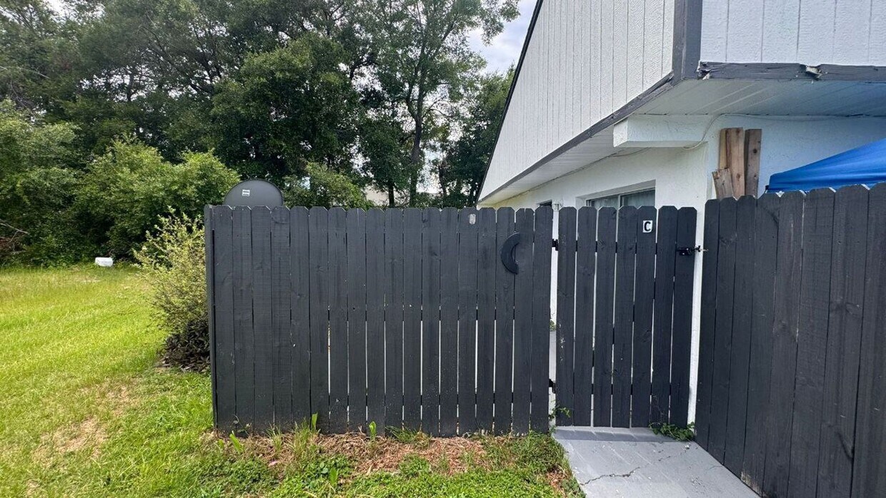 Primary Photo - 2920 SE 50th Ct